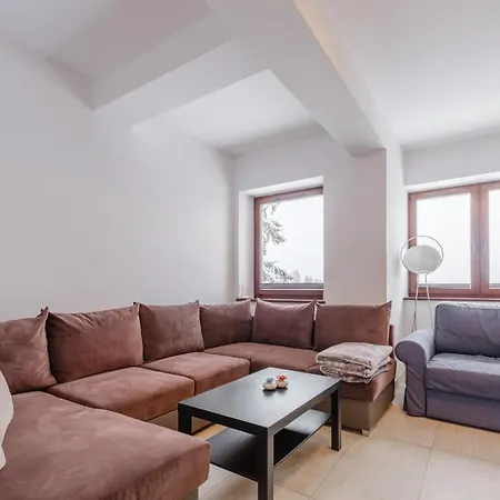 Jaszczurowka 21a By Homeprime *